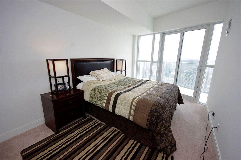 Downtown Mississauga Executive Suites Sq1 Luaran gambar