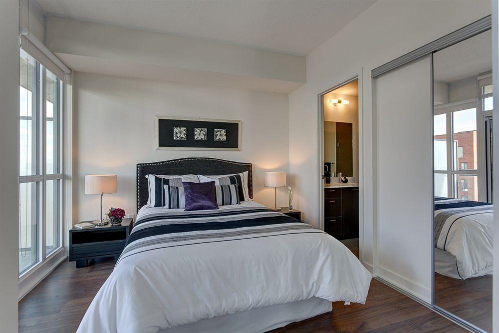 Downtown Mississauga Executive Suites Sq1 Luaran gambar