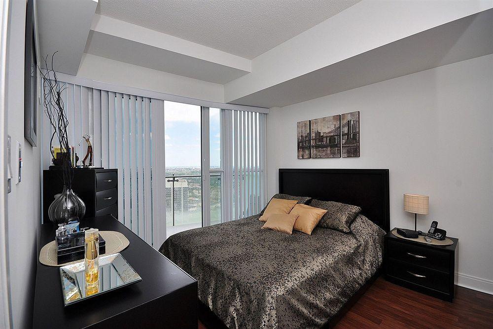 Downtown Mississauga Executive Suites Sq1 Luaran gambar