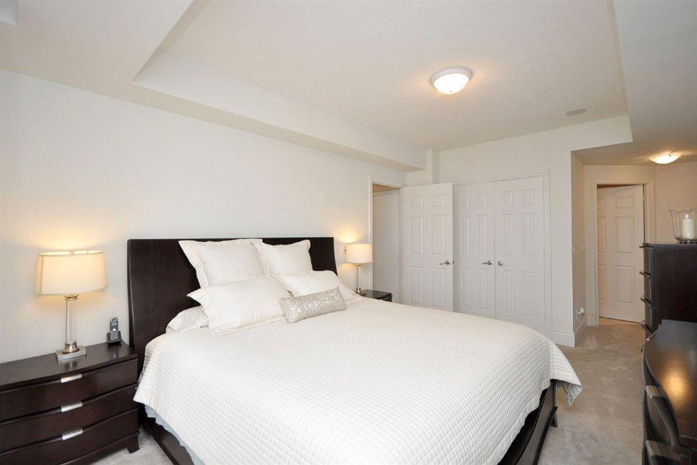 Downtown Mississauga Executive Suites Sq1 Luaran gambar