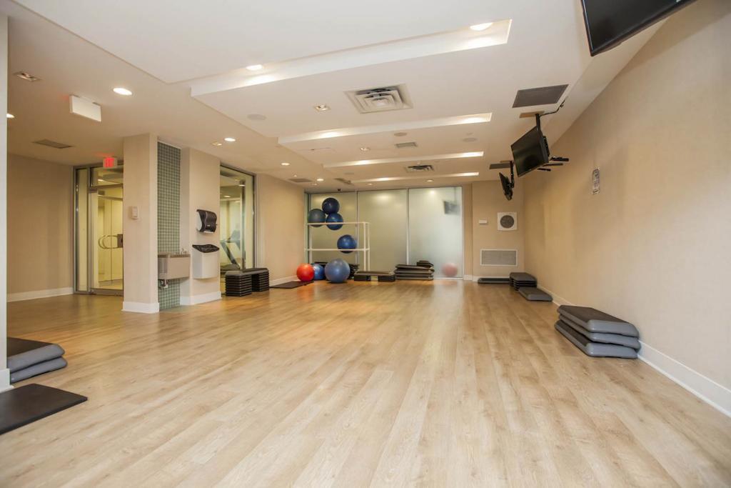 Downtown Mississauga Executive Suites Sq1 Luaran gambar